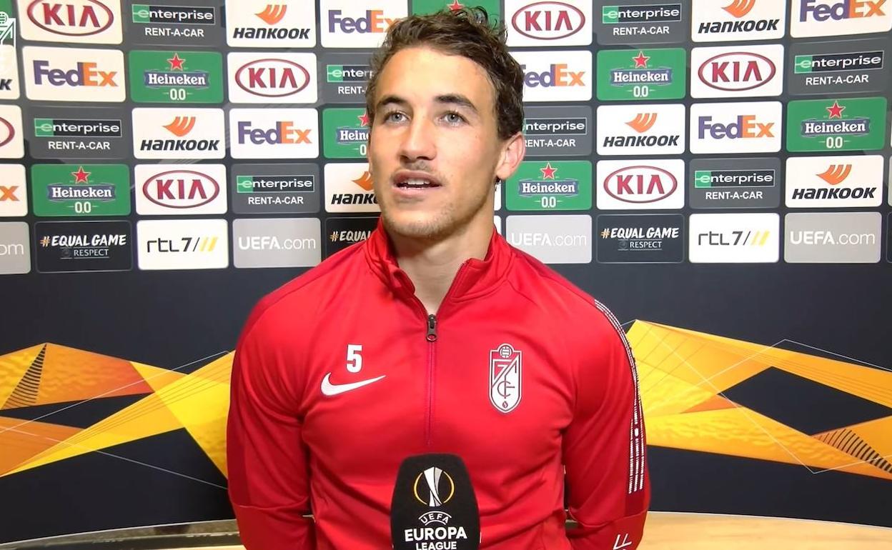 Luis Milla, durante su comparecencia ante los medios oficiales del club. 