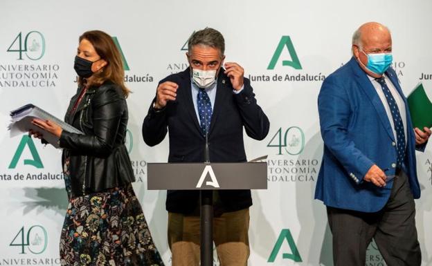 La Junta admite que Andalucía está ya en una tercera ola «tan agresiva como la primera»