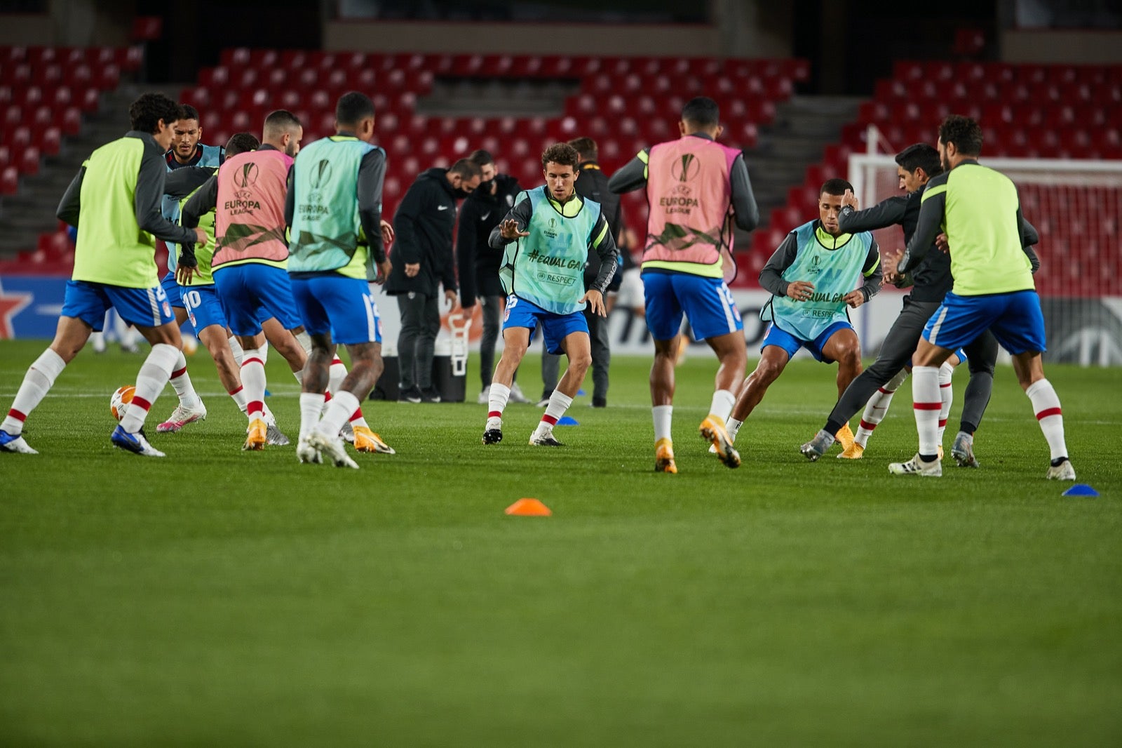 El conjunto rojiblanco se ha estrenado en Europa League en Los Cármenes