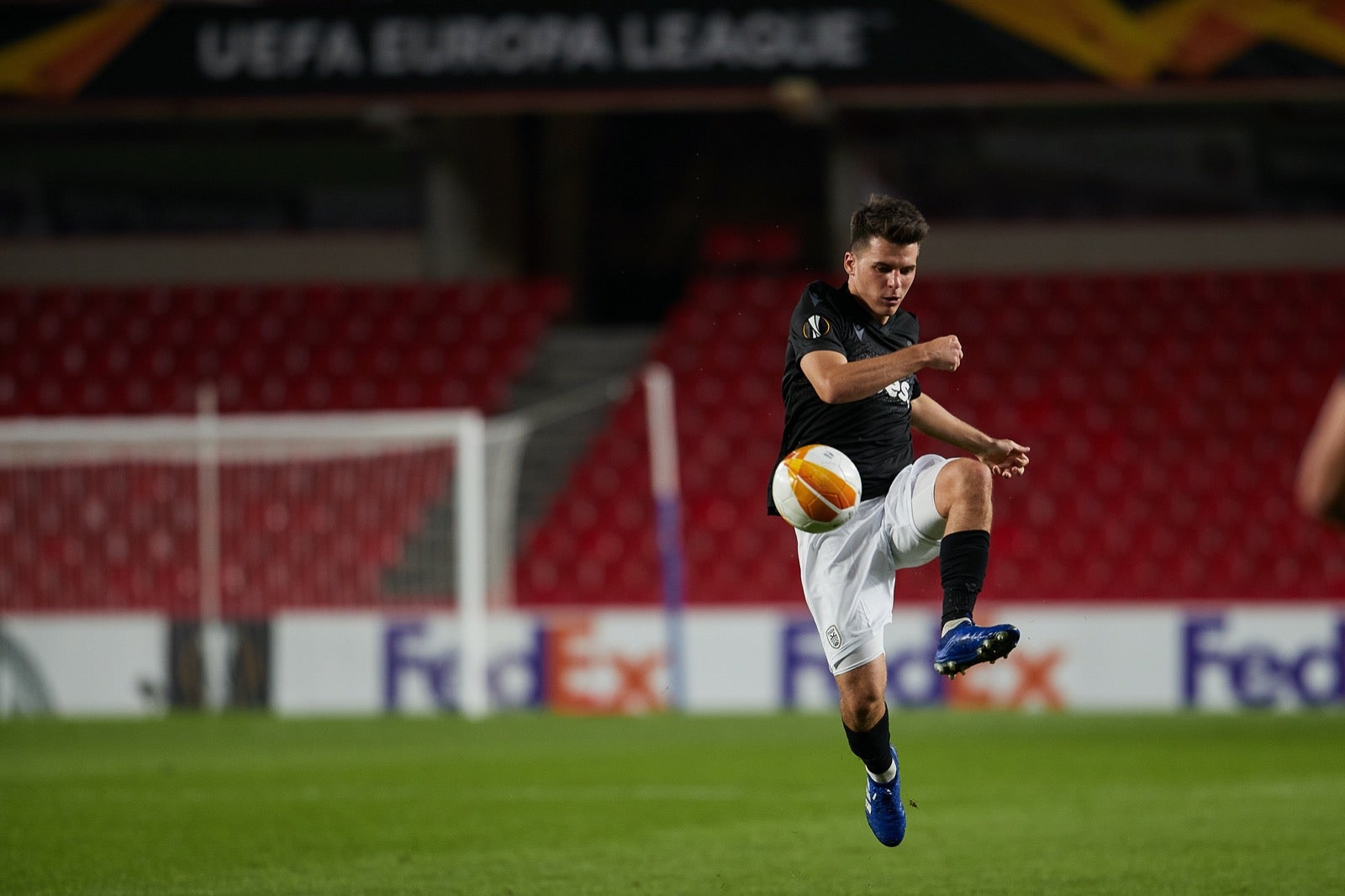 El conjunto rojiblanco se ha estrenado en Europa League en Los Cármenes