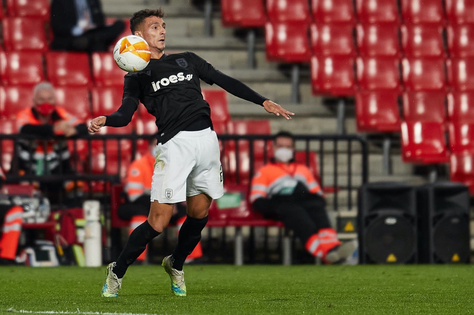 El conjunto rojiblanco se ha estrenado en Europa League en Los Cármenes