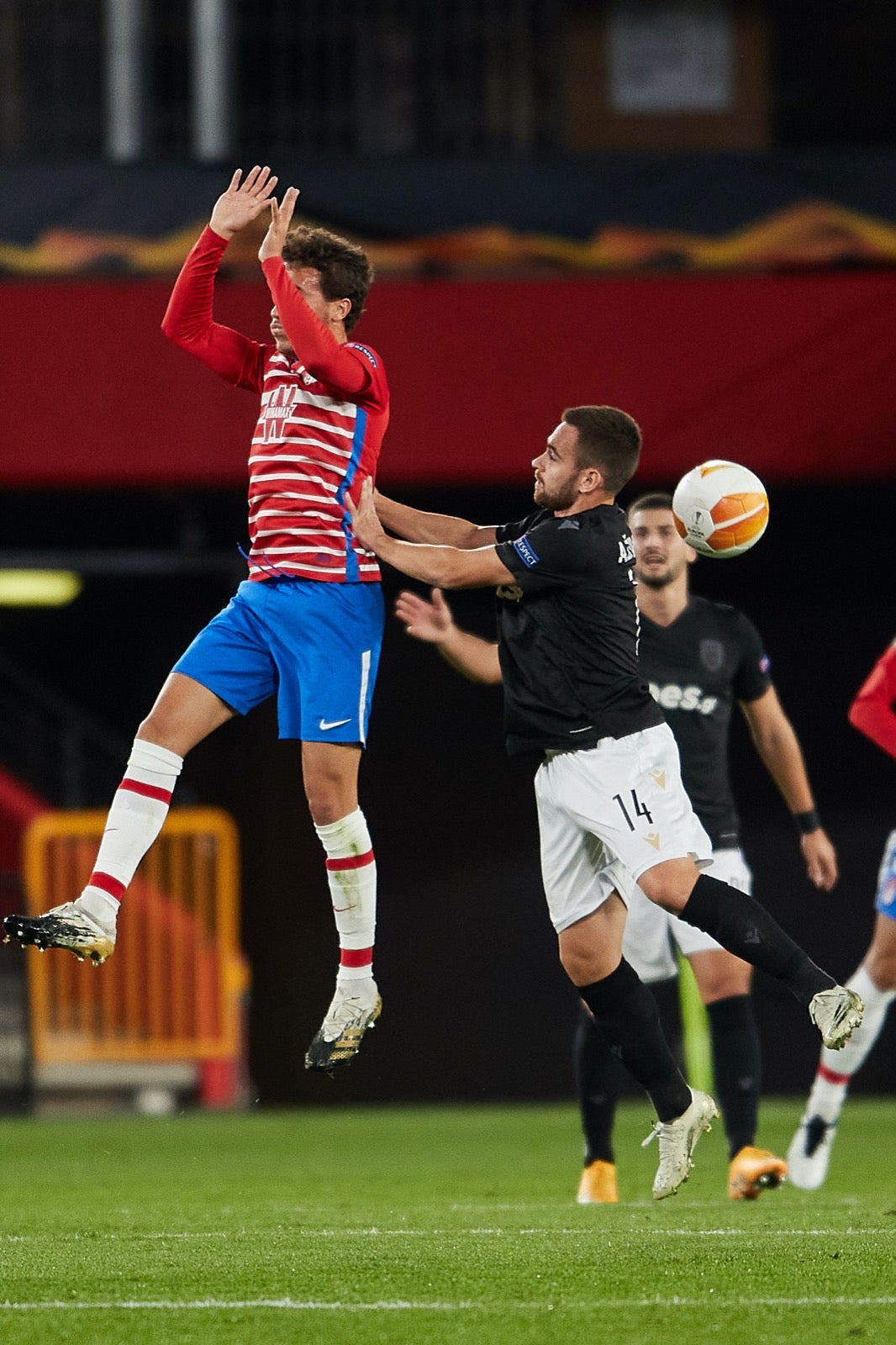 El conjunto rojiblanco se ha estrenado en Europa League en Los Cármenes