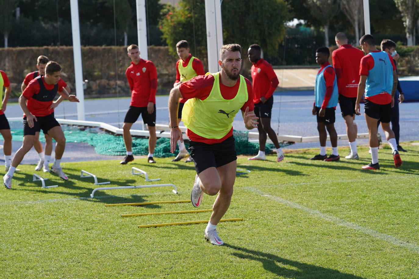 José Gomes repite convocatoria para el partido de mañana, con jornada de activación en el Estadio de los Juegos Mediterráneos en la matinal