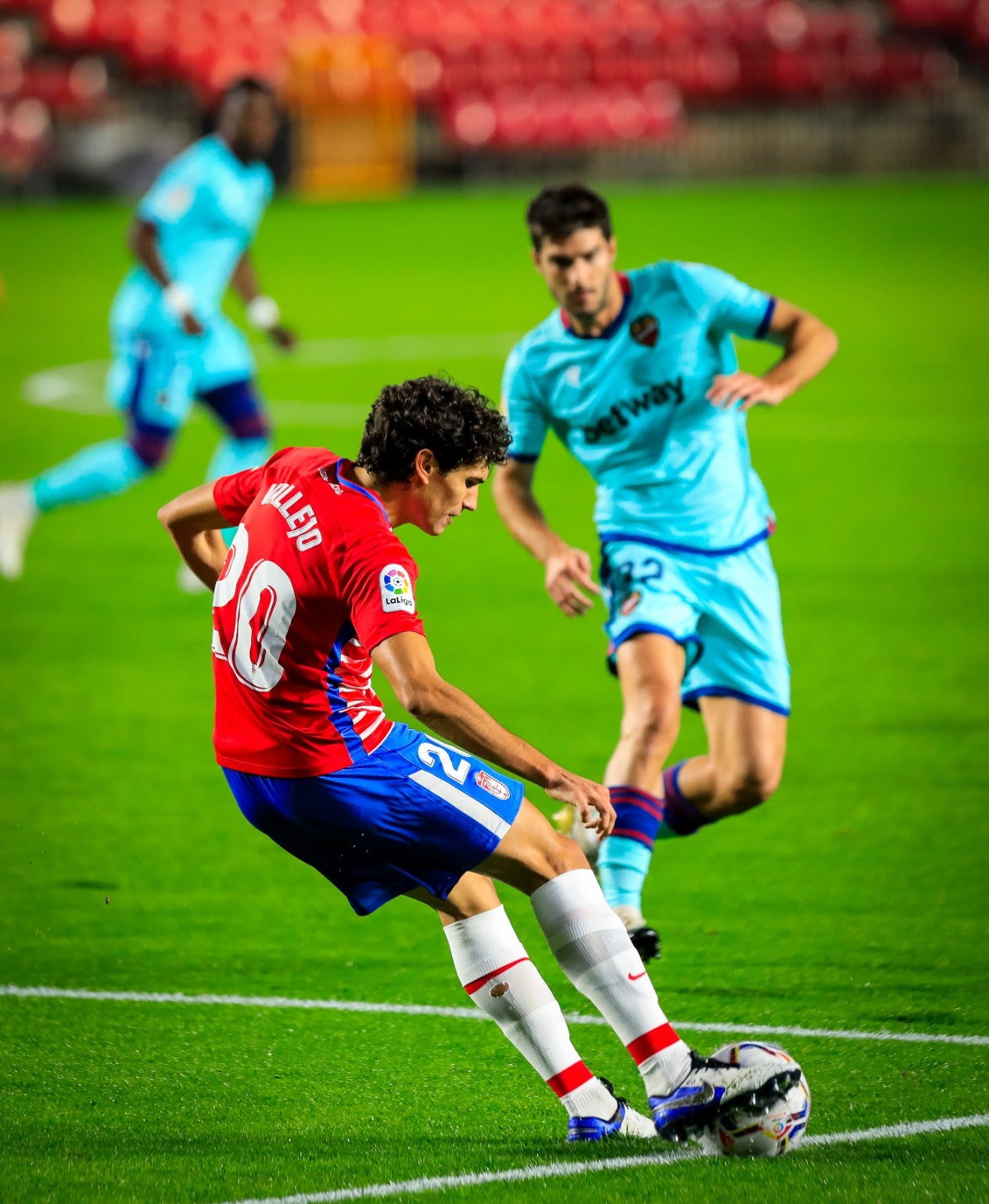 Revive en imágenes el encuentro entre rojiblancos y granotas