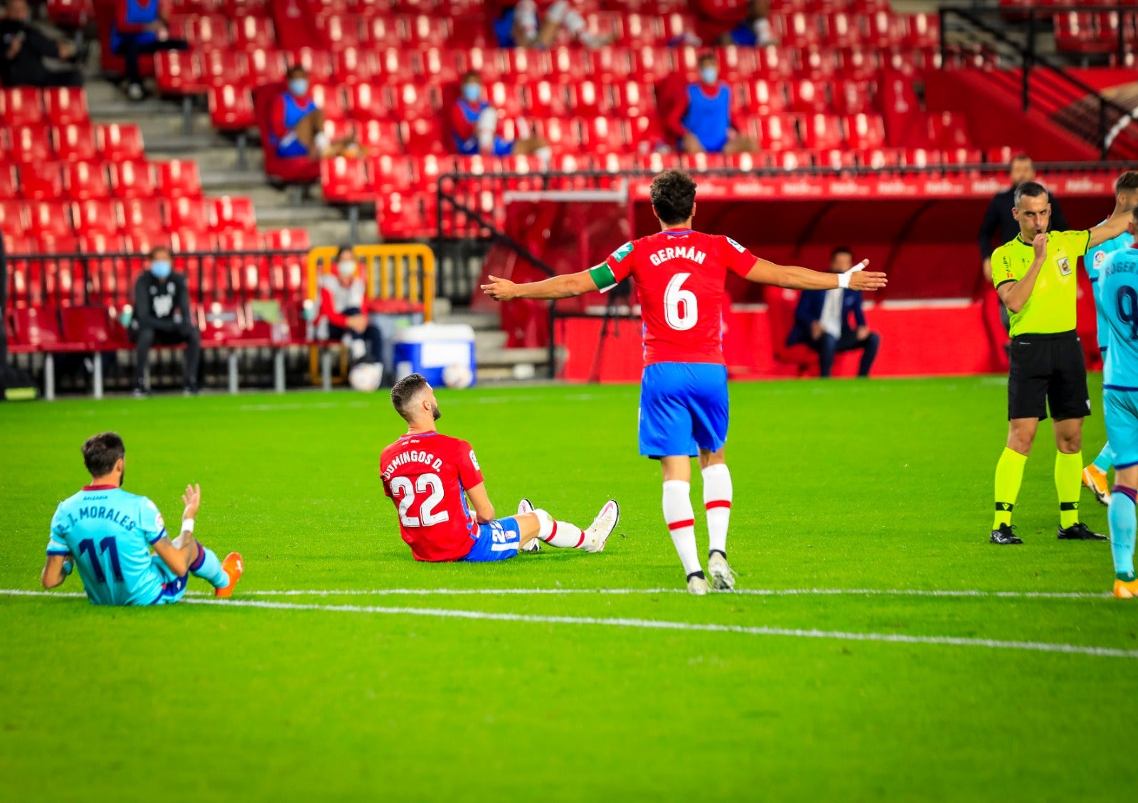 Revive en imágenes el encuentro entre rojiblancos y granotas