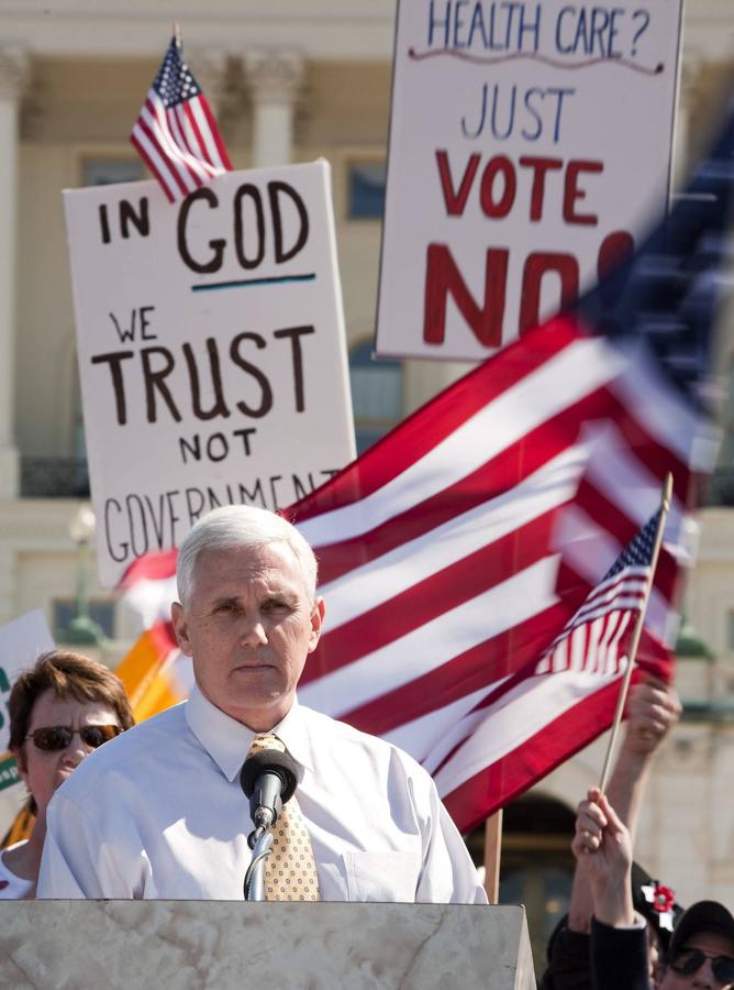 Mike Pence, en campaña contra la reforma sanitaria de Barack Obama