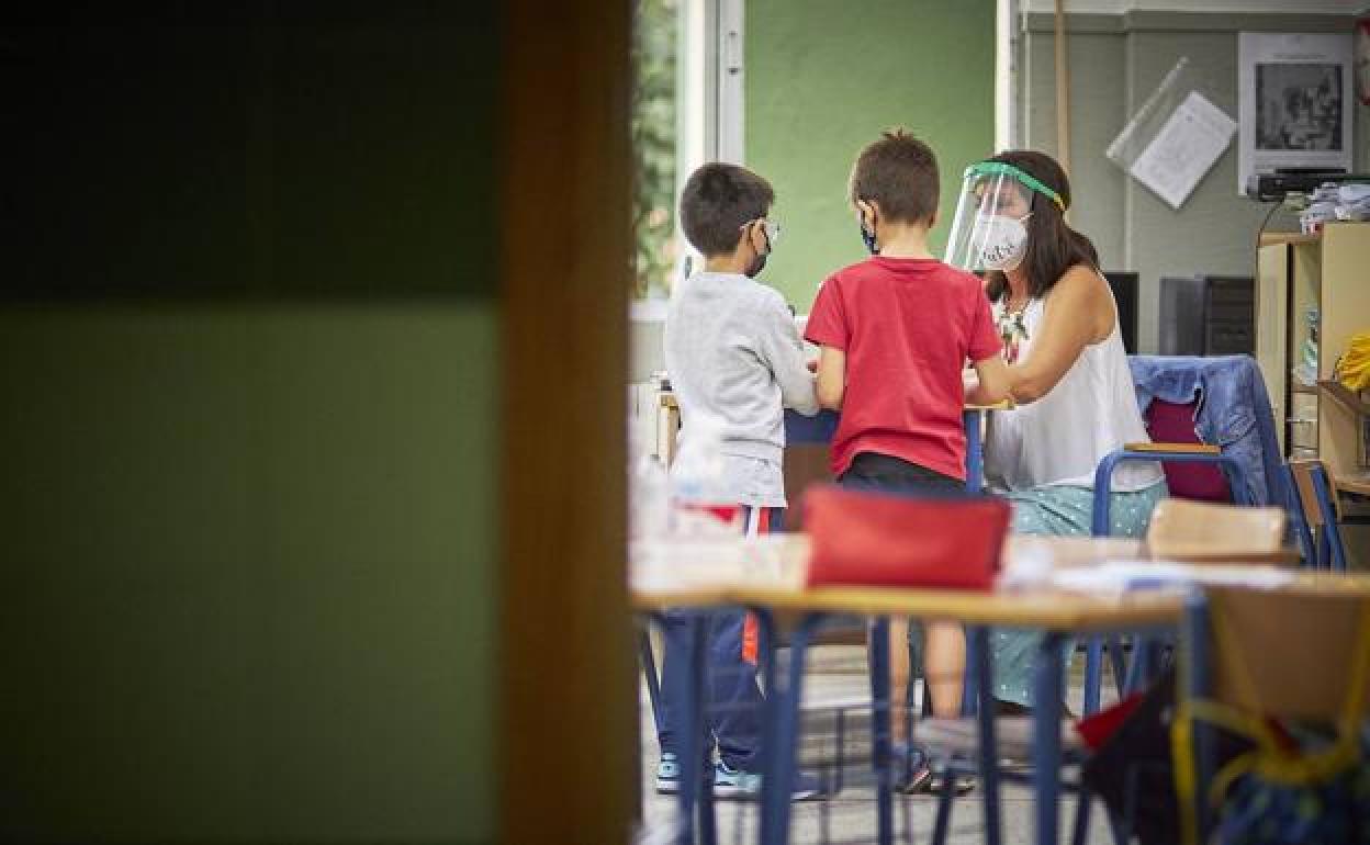 Confinamiento en Andalucía | Cerrados siete colegios y 303 aulas afectadas