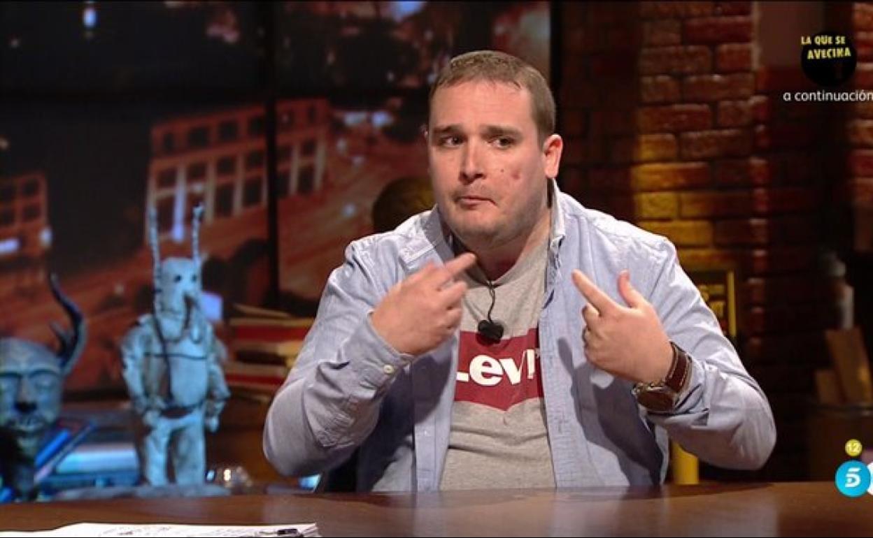 El testimonio de Marc Gil, sanitario afectado por el coronavirus: «Se me paró el corazón dos veces: ahora no puedo asearme solo»