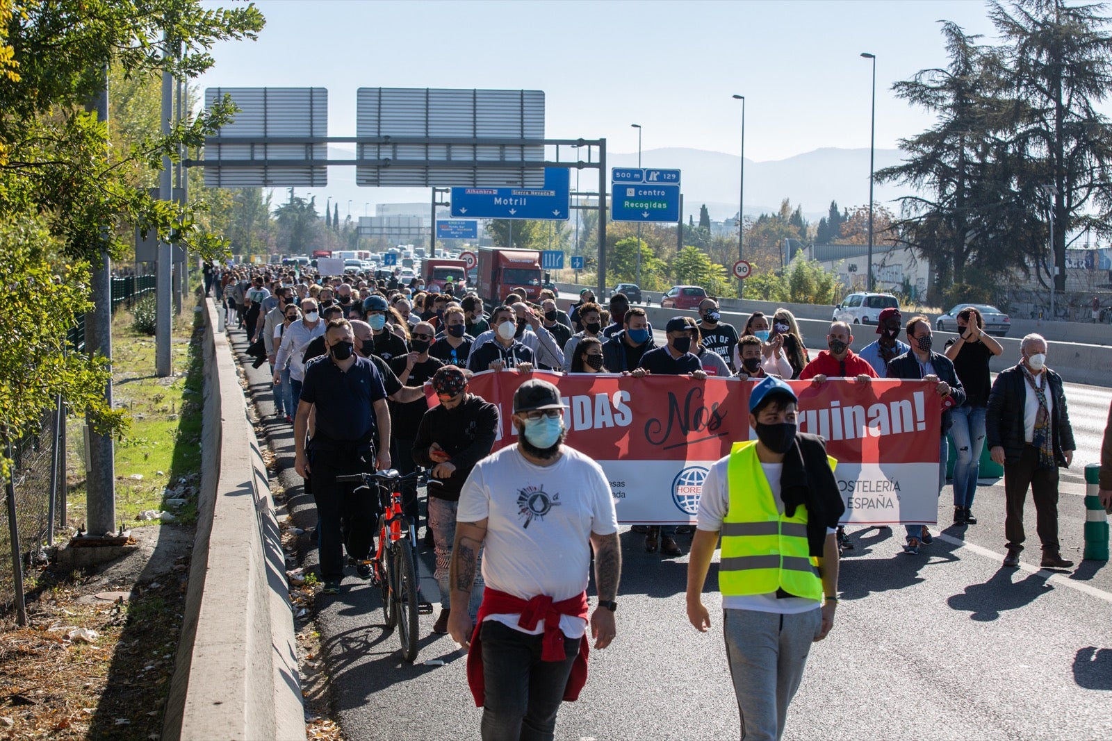 Los manifestantes han accedido a la A-44 al final de su recorrido