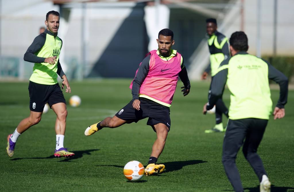 Yangel Herrera, en un entrenamiento de esta semana con el equipo. 