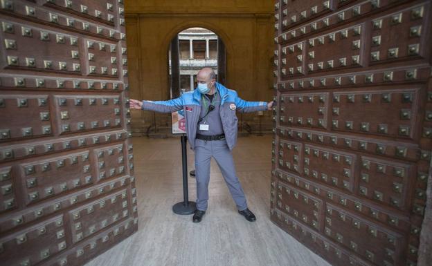 La Alhambra reabriá el martes al 65% solo para residentes en Granda capital