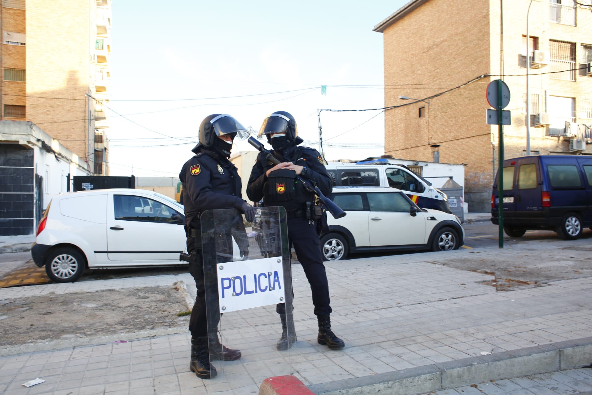 Los efectivos de dicha operación pertenecen a grupos y unidades especializadas de Policía Judicial y Seguridad Ciudadana