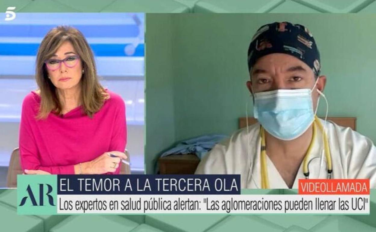 Medidas para Navidad | El doctor César Carballo advierte de que las limitaciones son un «despropósito»