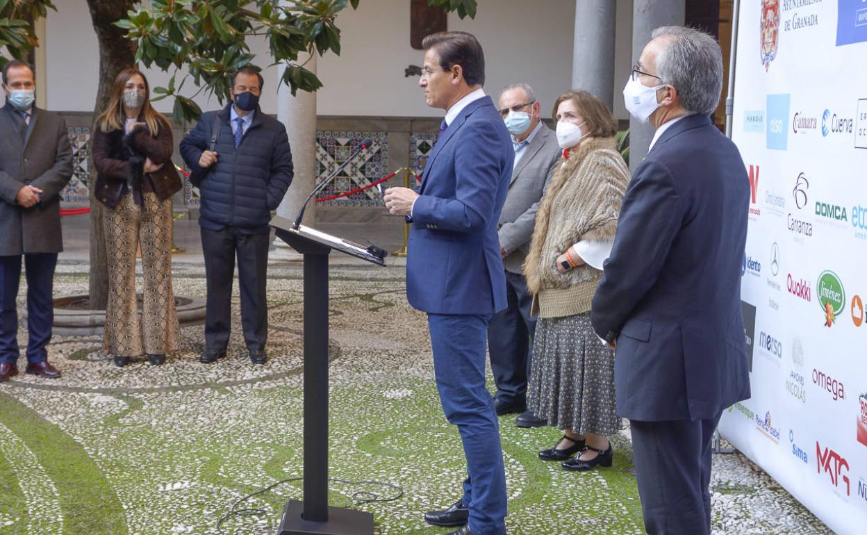30 empresas acuerdan pagar el alquiler del Banco de Alimentos en Mercagranada