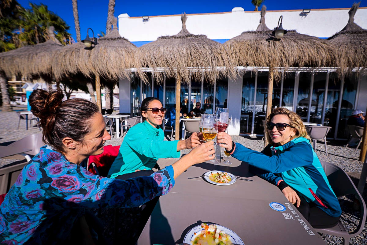 Así vive la Costa Tropical el inicio de los días festivos