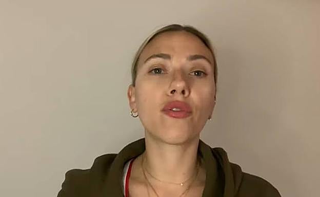 Scarlett Johansson ha lanzado un mensaje a través de redes sociales.