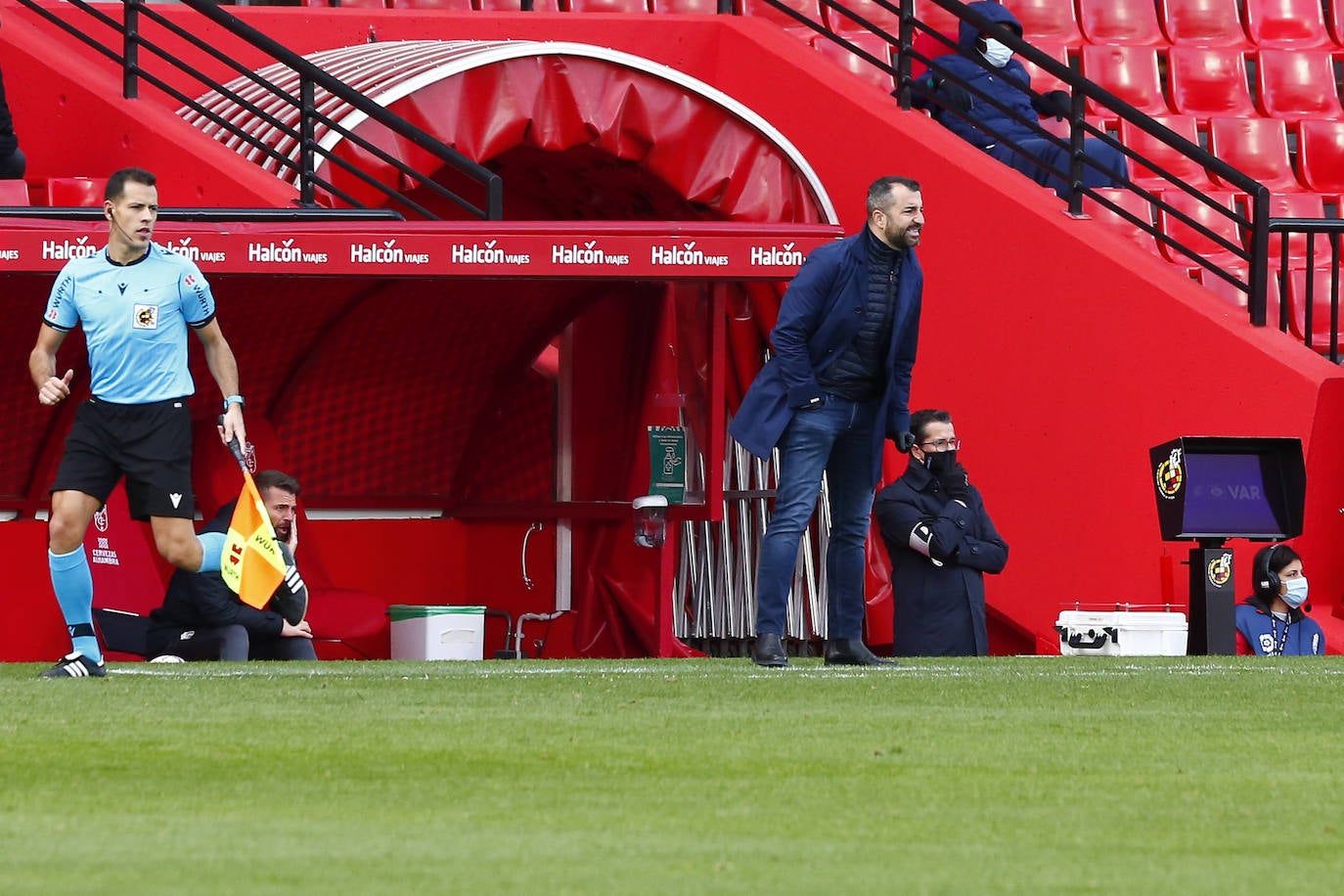 Repasa todas las imágenes del duelo entre rojiblancos y oscenses