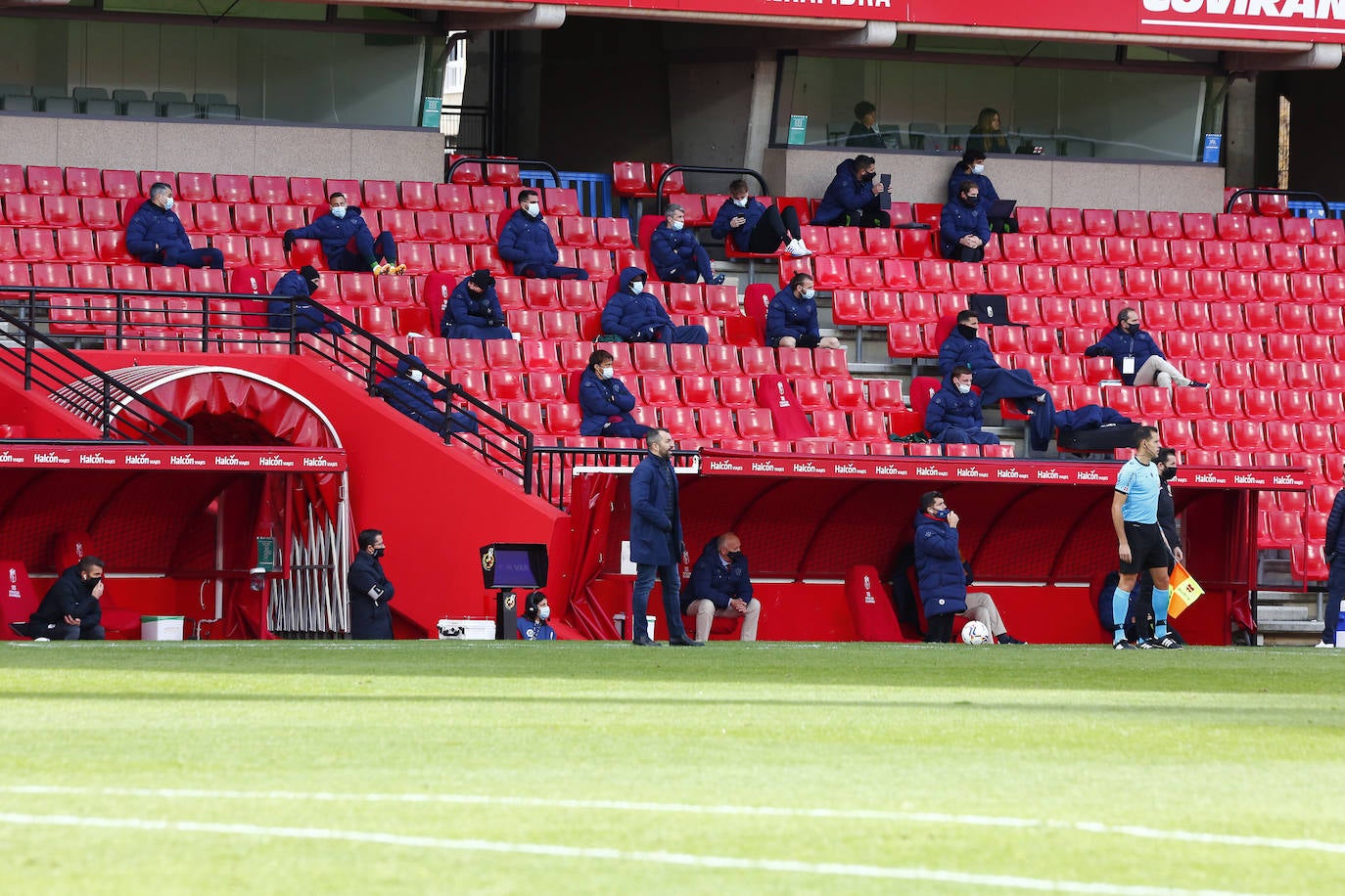 Repasa todas las imágenes del duelo entre rojiblancos y oscenses