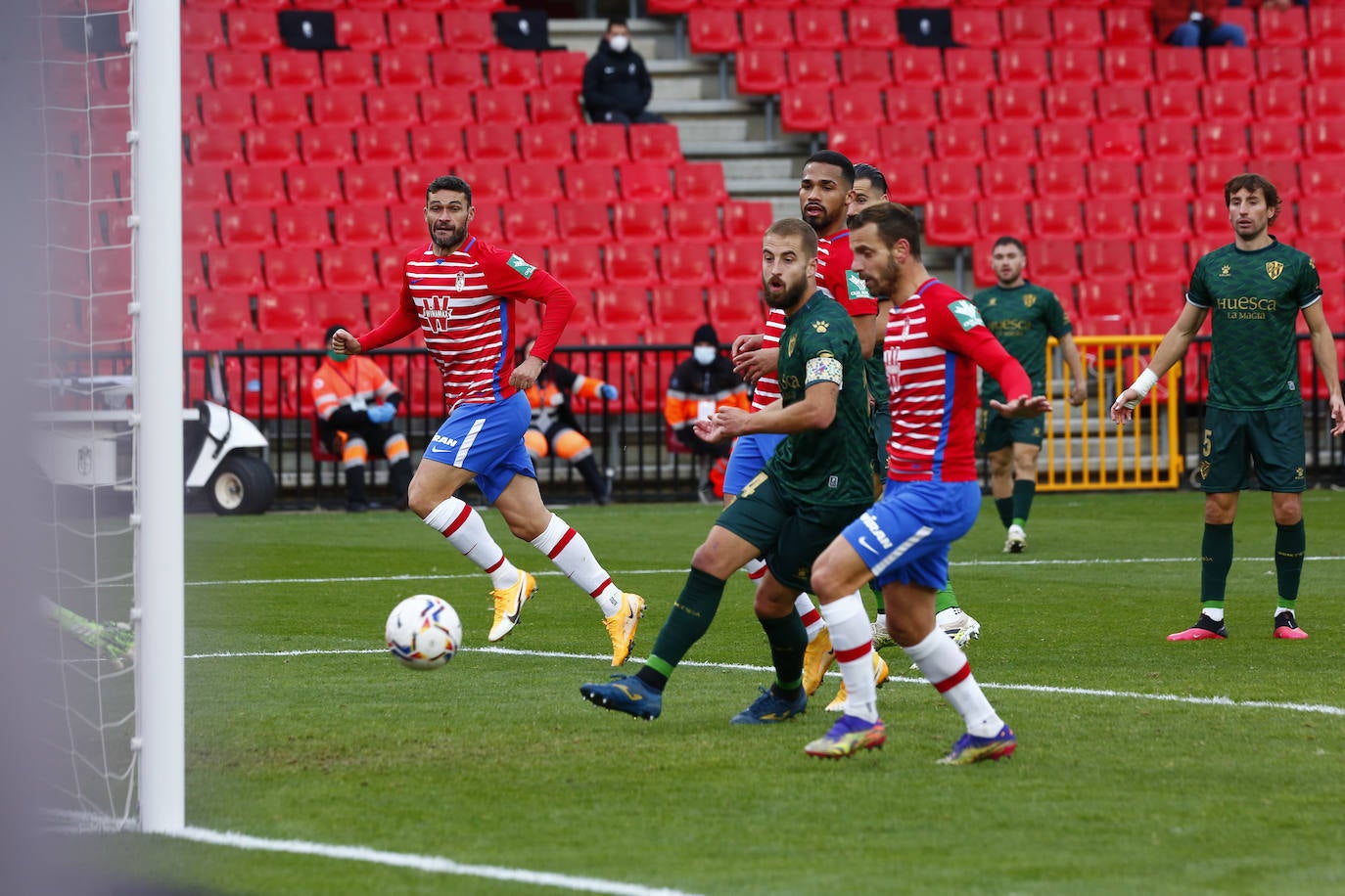 Repasa todas las imágenes del duelo entre rojiblancos y oscenses