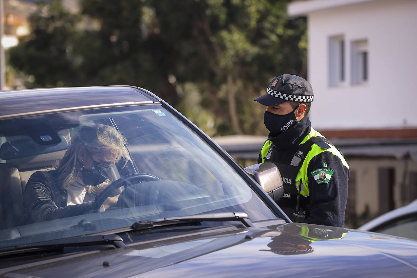 La Policía Local de Motril disuelve una fiesta privada y sanciona a 15 asistentes