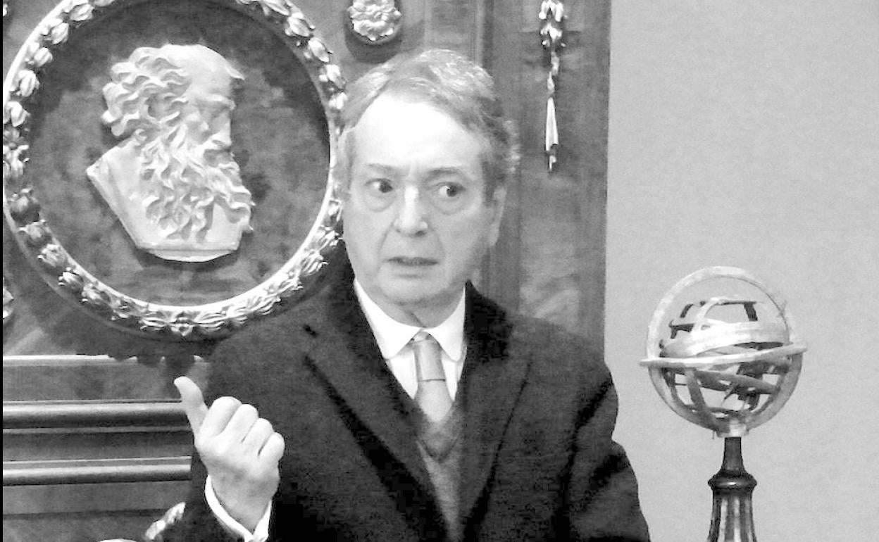 Adiós a uno de los últimos grandes intelectuales de España