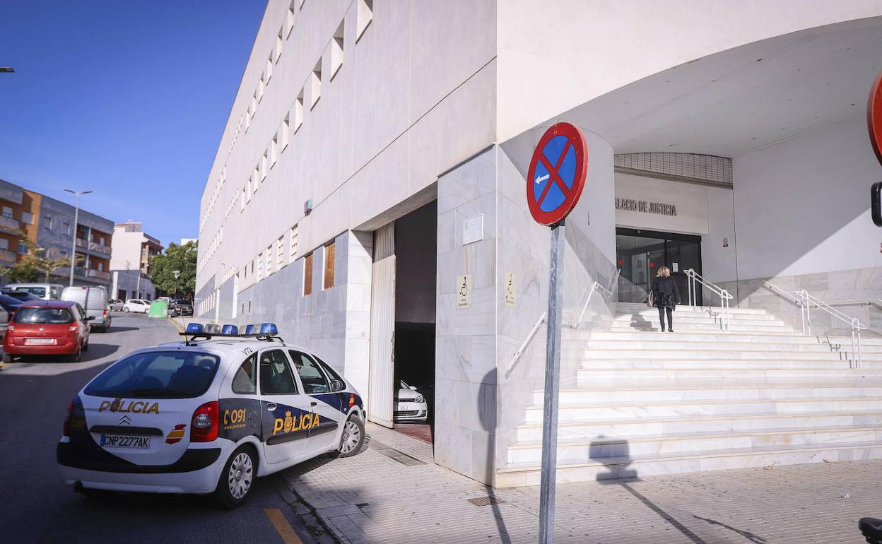 Investigan a un docente de un colegio de Albuñol por supuestos abusos sexuales a un alumno