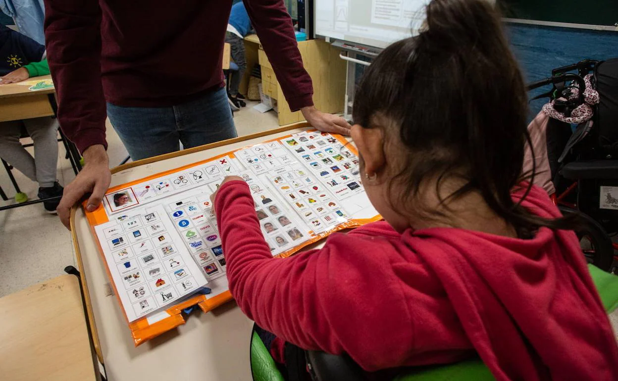 En Almería el principal centro de educación especial es el Princesa Sofía, en la zona norte de la ciudad. 