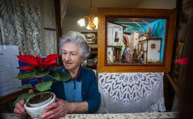 Expedita, con su fragmento del belén y su pascuero. 