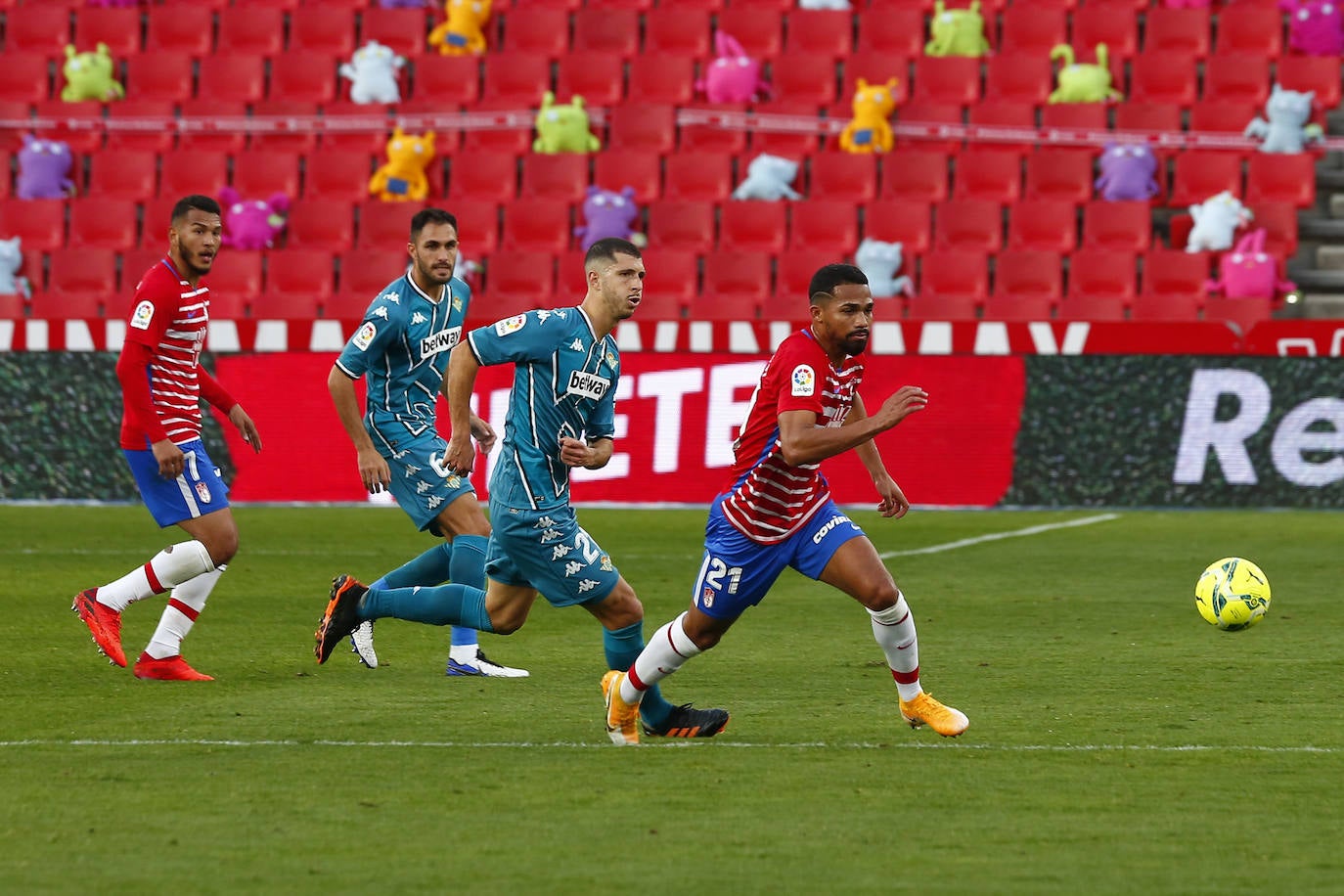 Estas son las mejores imágenes del partido disputado en el coliseo rojiblanco