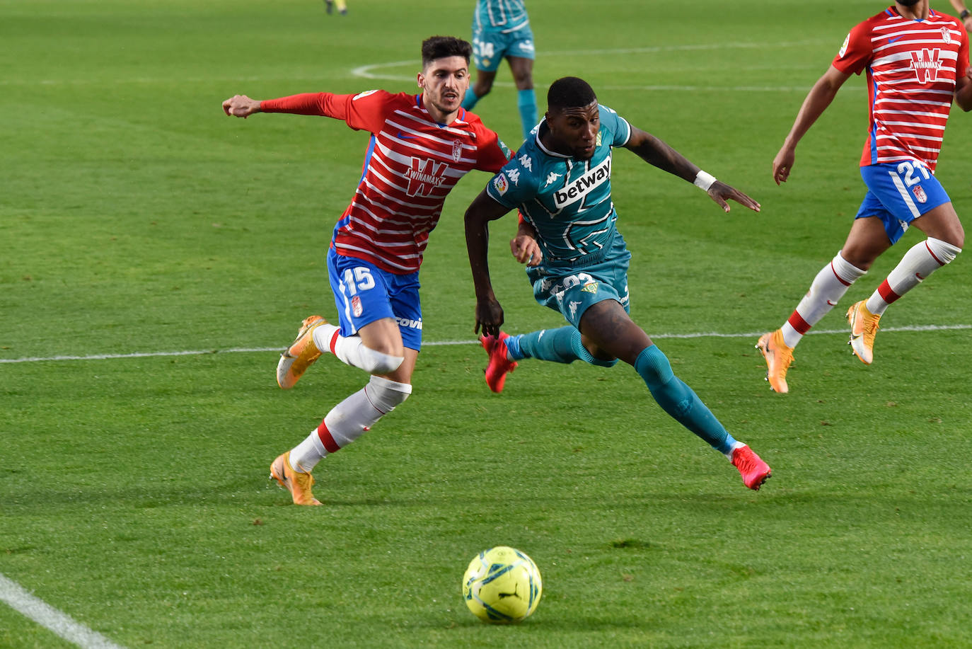 Estas son las mejores imágenes del partido disputado en el coliseo rojiblanco