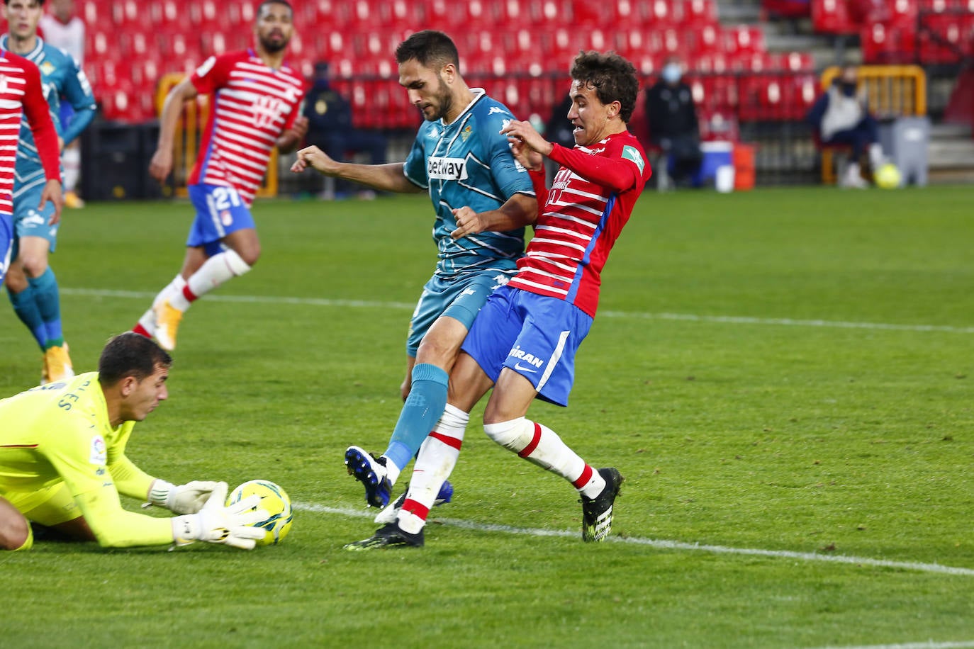 Estas son las mejores imágenes del partido disputado en el coliseo rojiblanco