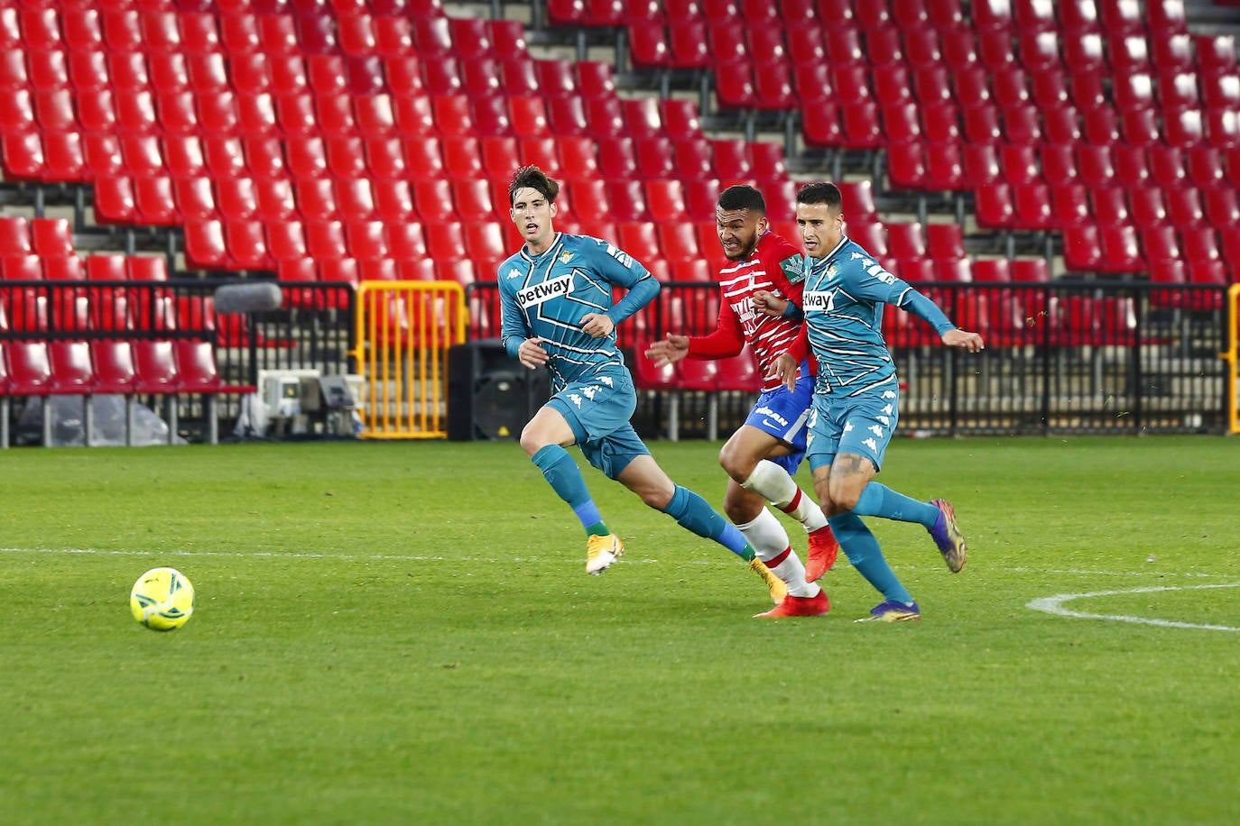 Estas son las mejores imágenes del partido disputado en el coliseo rojiblanco