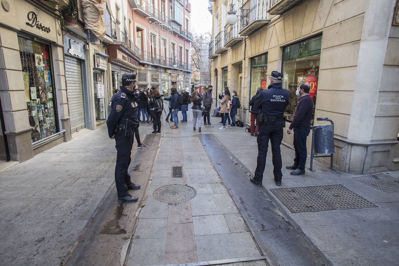 Alegría por partida doble en Granada capital con el Gordo y el cuarto premio.