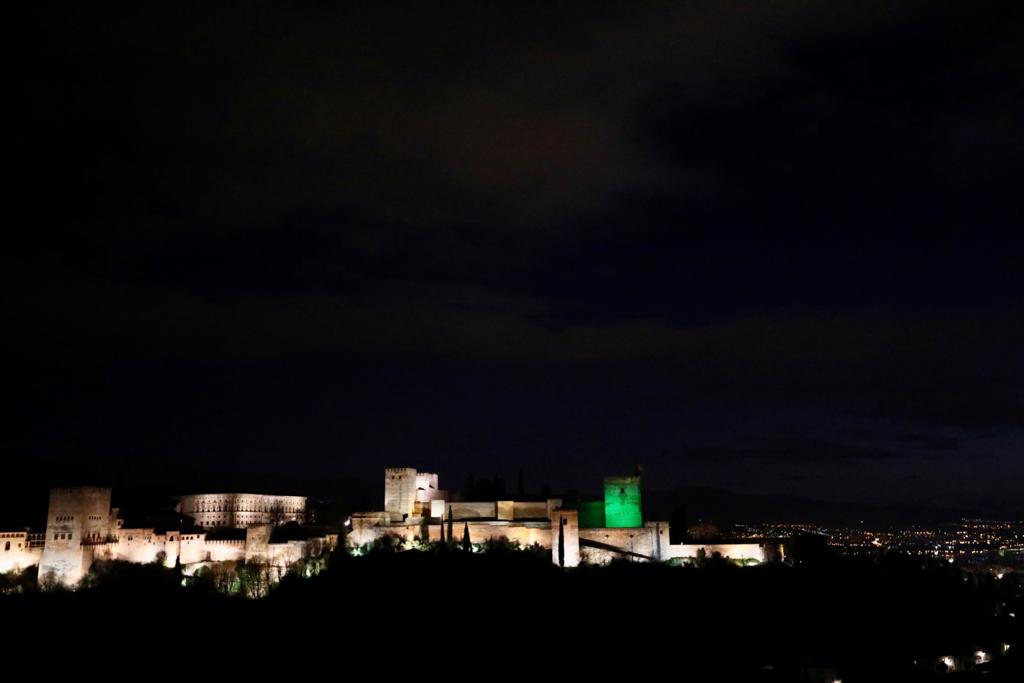 Durante toda la tarde de este 31 de diciembre, los monumentos más enmblemáticos de toda Andalucía permanecerán iluminados de verde