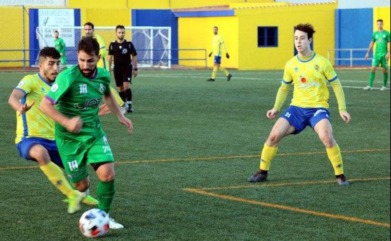 El Huétor Tájar camina firme con ilusión. 