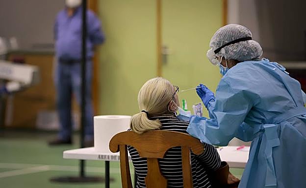 Granada notifica la cifra más alta de hospitalizados en un día desde principios de diciembre