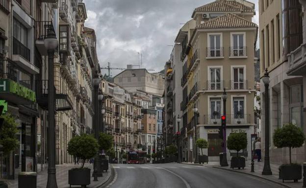 Los Colegios de Médicos de Andalucía ven «inevitable» el confinamiento total