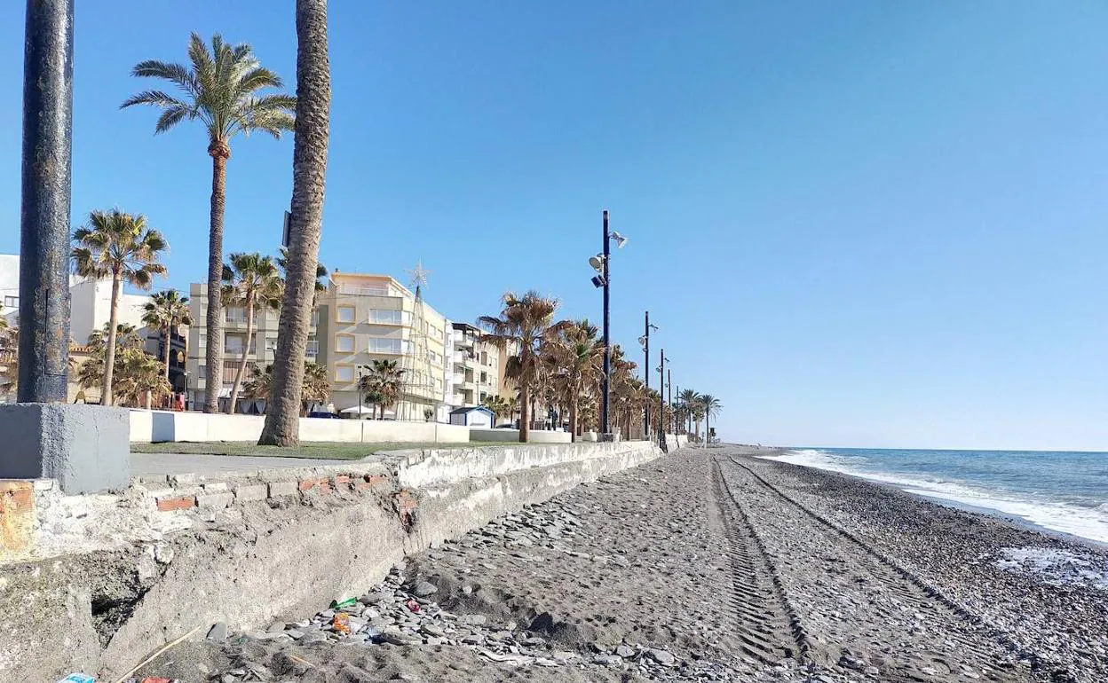 Albuñol pide a Costas un peritaje de sus playas para que arregle daños del temporal