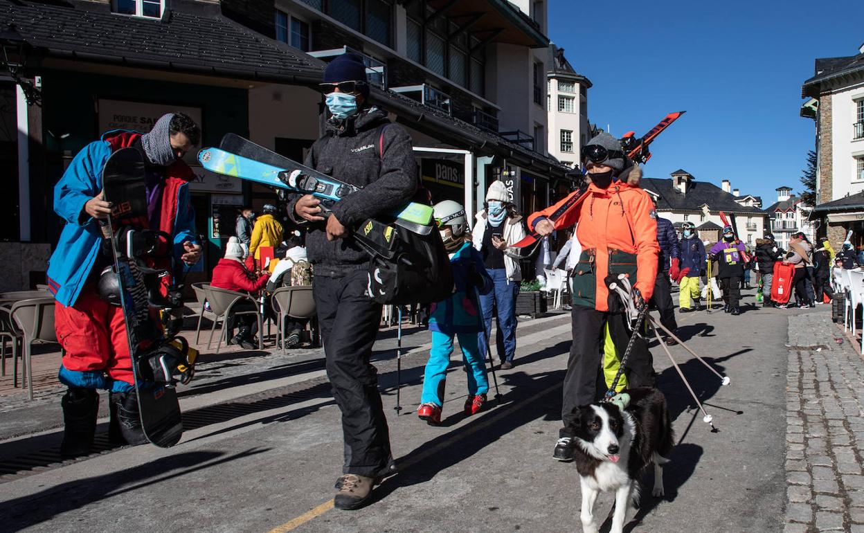 Cierre perimetral | Marín recuerda que nadie puede acudir a Sierra Nevada desde fuera de Granada sin forfait