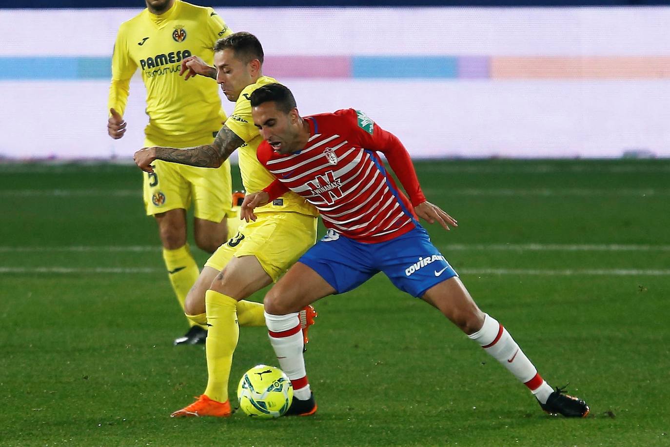 Fotos: Villarreal-Granada Cf: las mejores imágenes del partido