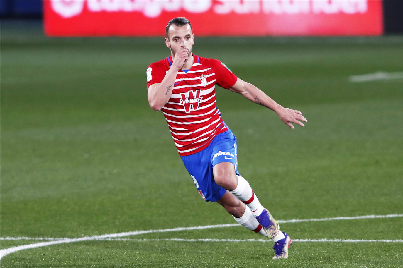 Fotos: Villarreal-Granada Cf: las mejores imágenes del partido