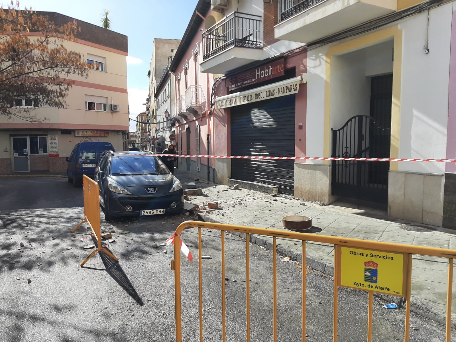 Atarfe. El seísmo de magnitud 4,4 en la escala Richter ha generado daños materiales en varios edificios