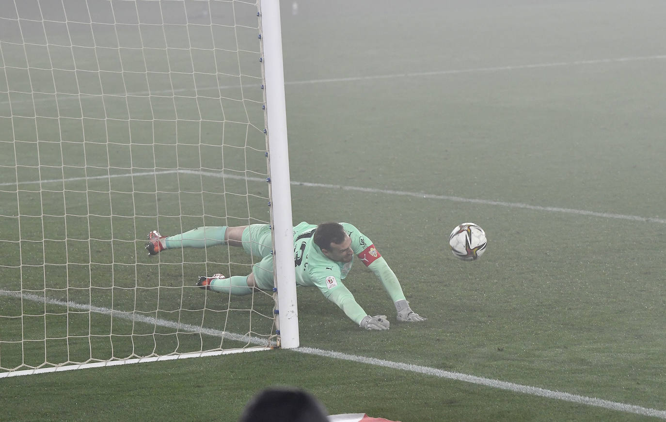 Duelo sin goles en 120 minutos y toda la emoción, desde el punto de penalti.