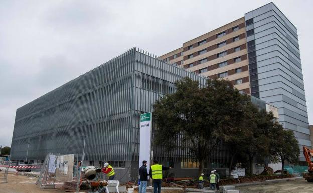 Andalucía activa el antiguo Hospital Militar para emergencia covid 