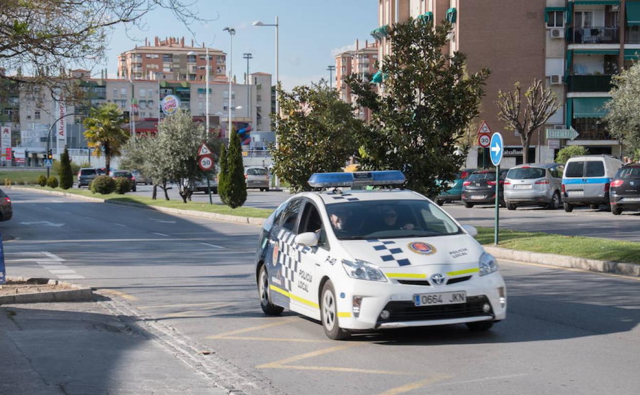 Violencia de género | Detenido por amenazar a su mujer con «cortale el cuello» con una llave en un hotel de Granada