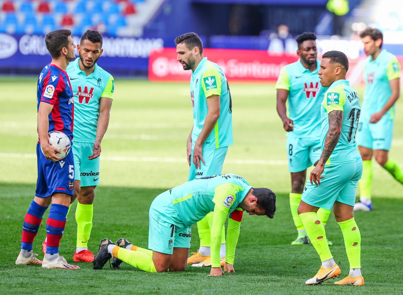 Las jugadas más interesantes del partido entre el Levante y el Granada