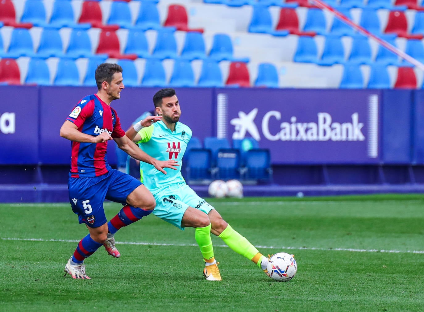 Las jugadas más interesantes del partido entre el Levante y el Granada