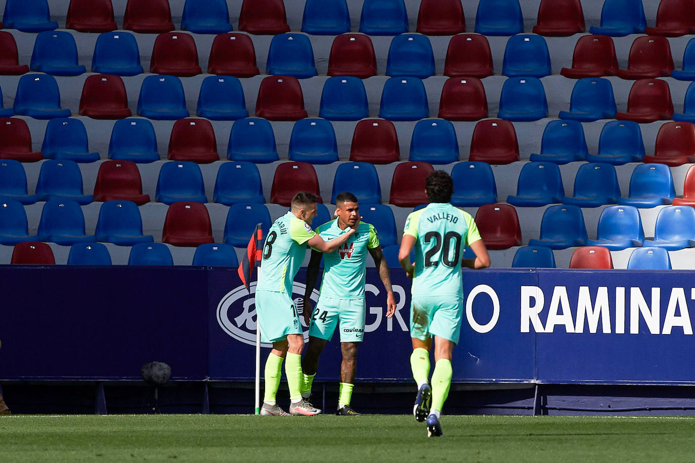 Las jugadas más interesantes del partido entre el Levante y el Granada