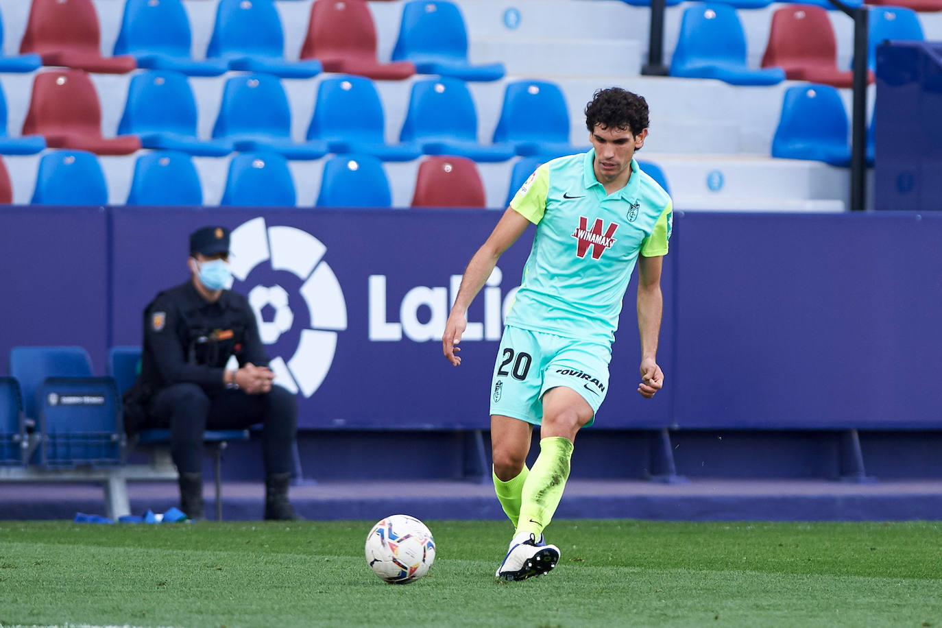 Las jugadas más interesantes del partido entre el Levante y el Granada