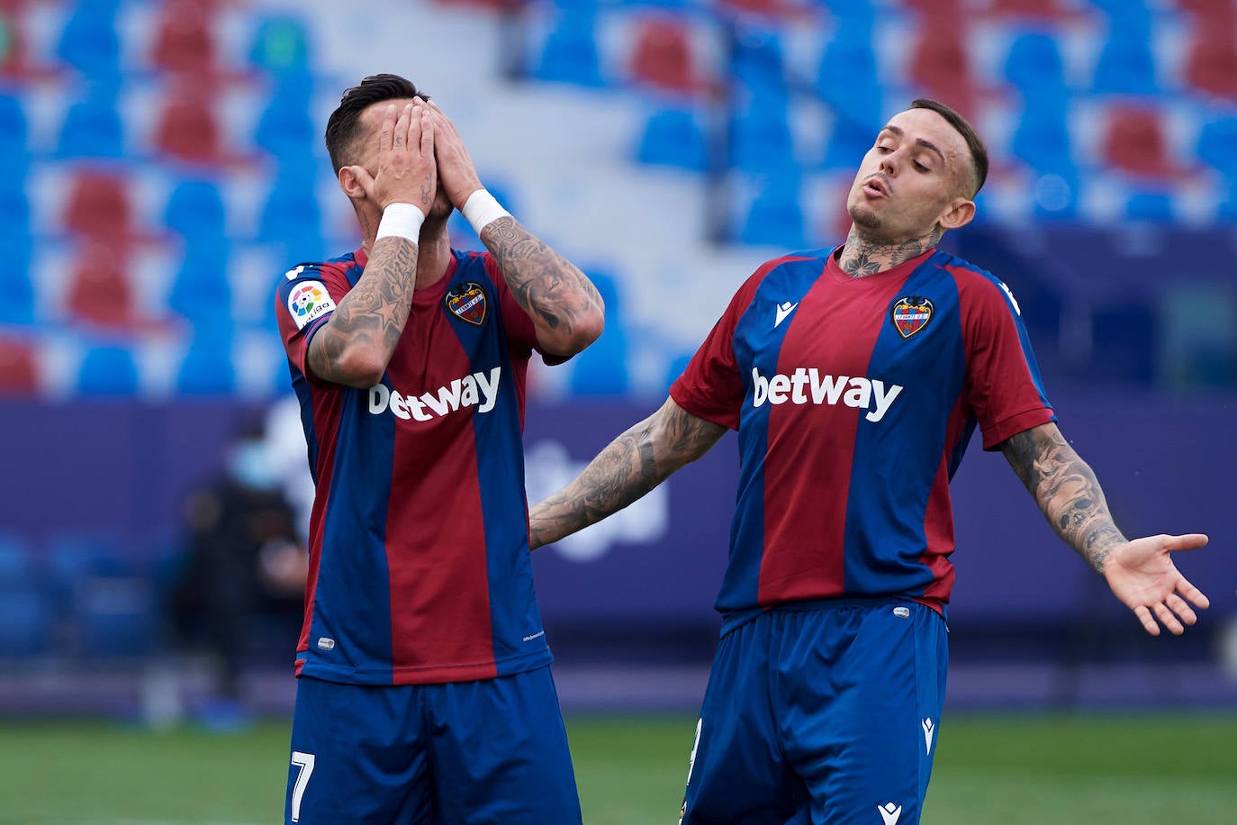 Las jugadas más interesantes del partido entre el Levante y el Granada